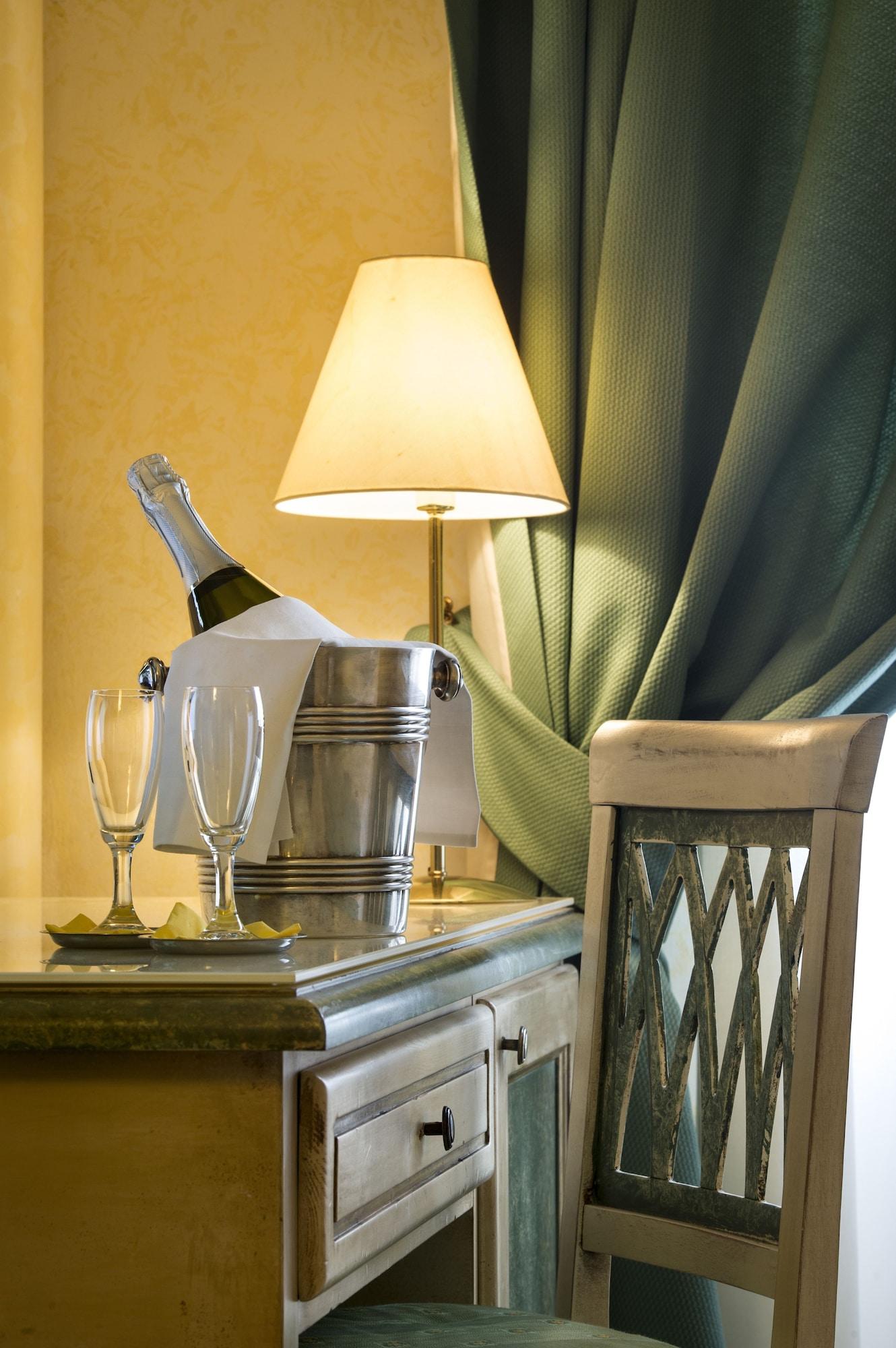 Gattapone Hotel