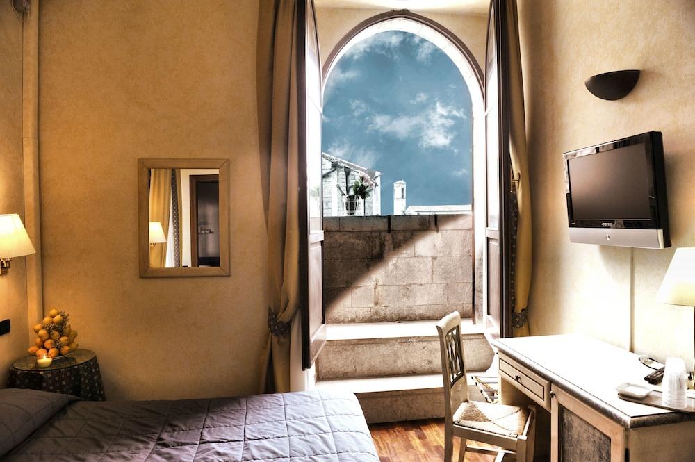 Hotel Gattapone Gubbio